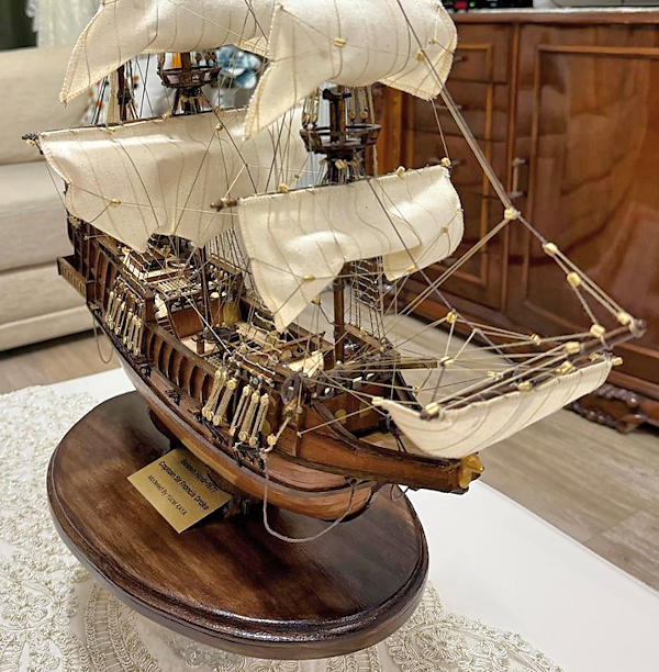 Image of Golden Hind