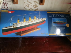 TITANIC Wood Model Ship Kit by Amati