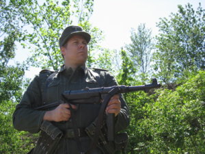 MP40 Soldat 2.jpg