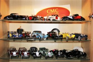 Vitrine 01_2012 010 (Large).jpg