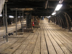 Vasa-lower_gun_deck-1.jpg