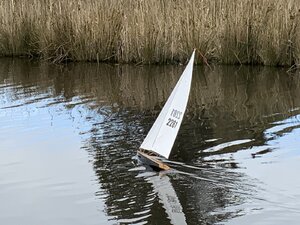 t37 model yacht