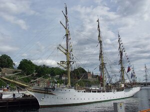 1280px-Sørlandet_in_Oslo_7jun2005.jpg