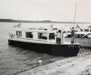 1st-Houseboat-02.jpg