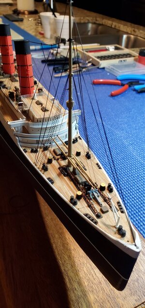 105 Front Mast.jpg