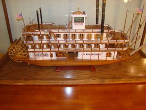 Paddlewheeler 01.jpg