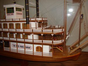 Paddlewheeler 14.jpg