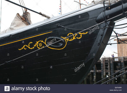 BLuenoseII Hawse Hole Scroll Graphic.jpg