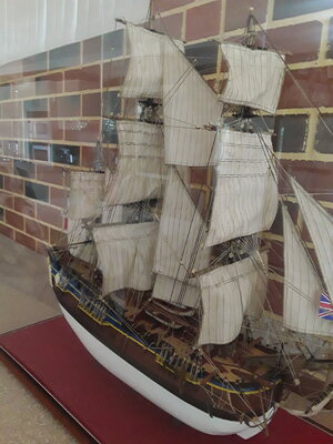 HM Endeavour 4.jpg