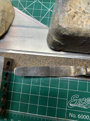 Moistened fabric edge to lift up for 90 deg fold.jpg
