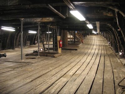 600px-Vasa-lower_gun_deck-2.jpg