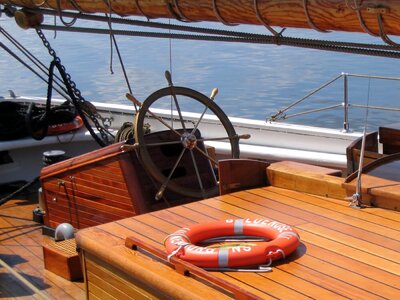 the-bluenose-ii-schooner-2-1313168.jpg