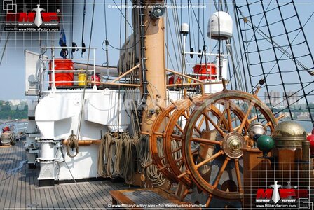 uscgc-eagle-wix-327_19.jpg