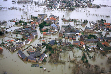 Deze-beelden-zijn-verleden-tijd-als-waterstanden-van-1993-en-1995-zich-opnieuw-voordoen.jpg