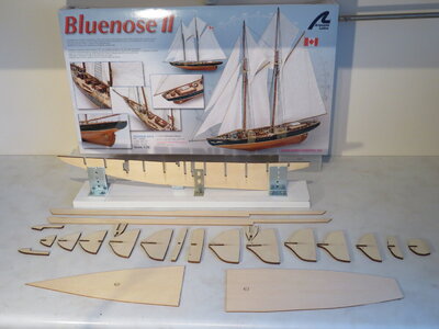 Framing the hull 1.JPG