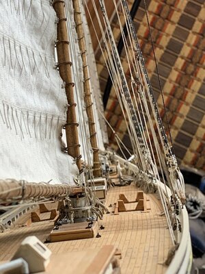 Stbd Tacck a BN RIgging Cathedrial View.jpg