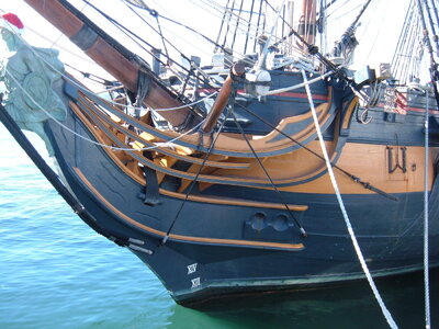 HMS_Surprise_%28replica_ship%29_port_side_8.jpg