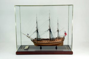 hms-leopard-leopard-fujll.jpg