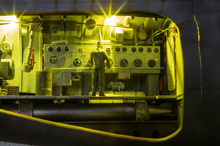 U Dark Electro motor and rear torpedo tube compartment 2.jpg