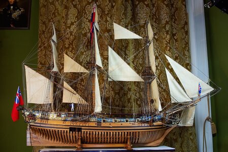 _ROYAL_CAROLINE5.jpg