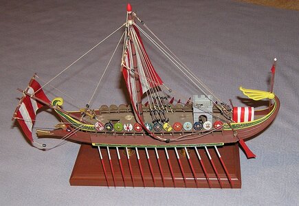Roman warship 011.jpg