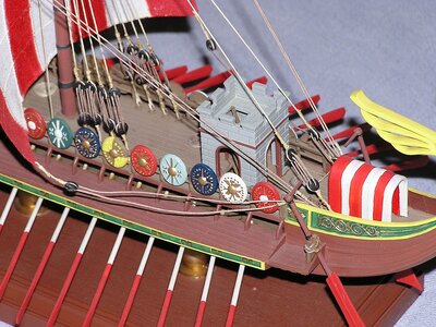 Roman warship 031.jpg