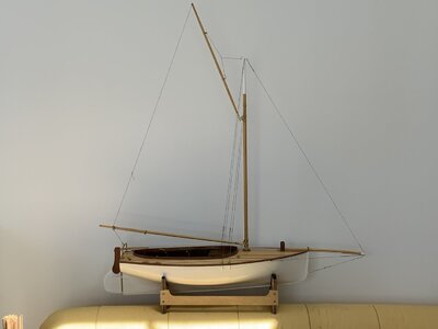 t37 model yacht