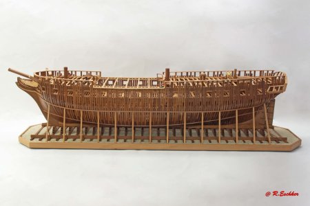 ESC8223.jpg