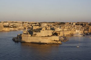 1280px-Fort_Saint-Angelo_de_La_Valette.jpg