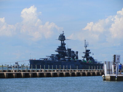 IMG_4620 the Texas towing into  Galv Harbor.jpg