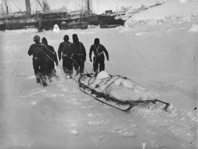 Shackleton-Antarctica-endurance-photographs (31).jpg