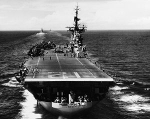 1024px-USS_Boxer_(CVA-21)_underway_off_Korea_in_July_1953.jpg