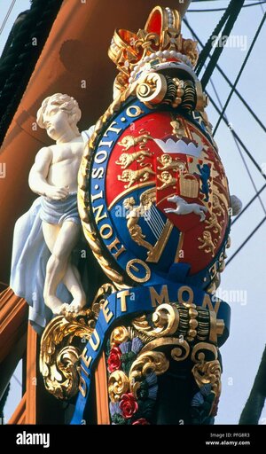 great-britain-england-hampshire-portsmouth-historic-dockyard-figurehead-on-bow-of-hms-victory-...jpg