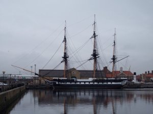 HMS_Trincomalee_at_Hartlepool_2010_(800x600).jpg