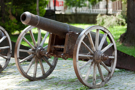 bursa-cannons-hill-near-clock-tower-45597251.jpg