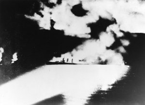 USS_Quincy_(CA-39)_under_fire_during_the_Battle_of_Savo_Island_on_9_August_1942_(NH_50346).jpg