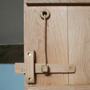 Wooden Door Latch 01.jpg