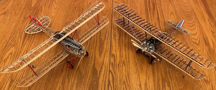 Albatros vs Sopwith Camel 1.jpg