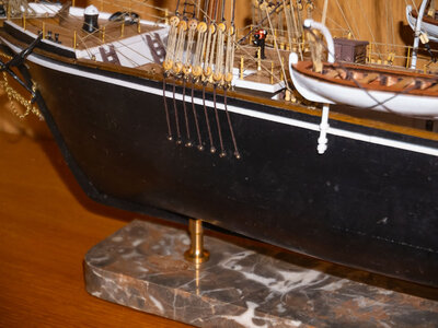 Display Stand for Endeavour Occre 1:54 | Ships of Scale