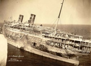 1024px-Steamship_Morro_Castle_Burned_out_hulk.jpg