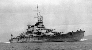 Italian_battleship_Roma_(1940)_starboard_bow_view.jpg