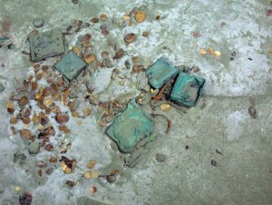 gold-coins-wreck.jpg.838x0_q80.jpg