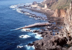 1280px-BRP_Datu_Kalantiaw_(PS-76)_aground_1981.JPEG