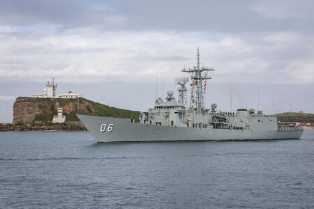 HMAS Newcastle FFG 06.jpg