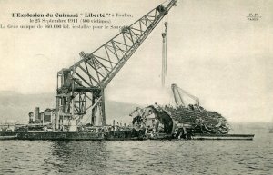 TOULON-Explosion-Cuirassé-Liberté-1911-Grue-unique-de.jpg