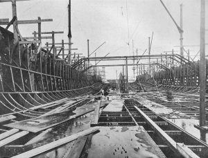 1024px-HMS_Dreadnought_2_days_after_keel_laid.jpg