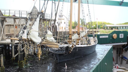 Schooner D Glynn at Wharf.jpg