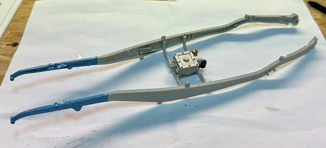 frame-sub-assembly07.jpg frame-sub-assembly07.jpg