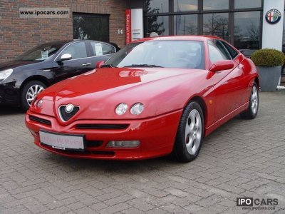alfa_romeo__gtv_3_0_v6_24v_lusso_leather_black_2002_1_lgw.jpg