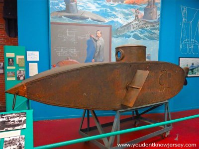 johnhollandsubmarine.jpg johnhollandsubmarine.jpg